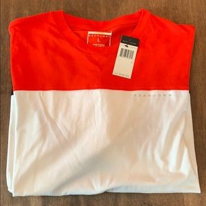 Sean John NWT T-shirt